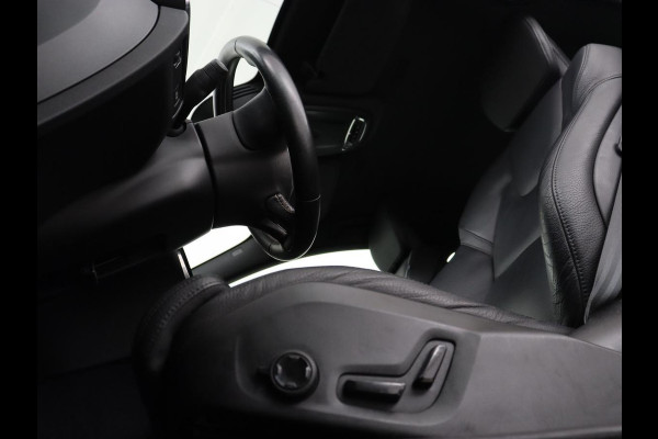 Volvo V60 2.0 T4 Inscription | Leder | Stoelverwarming | Adaptive cruise | Carplay | Camera | Navigatie | Full LED | Side Assist | Climate control | Parkeerhulp | Bluetooth | Origineel NL