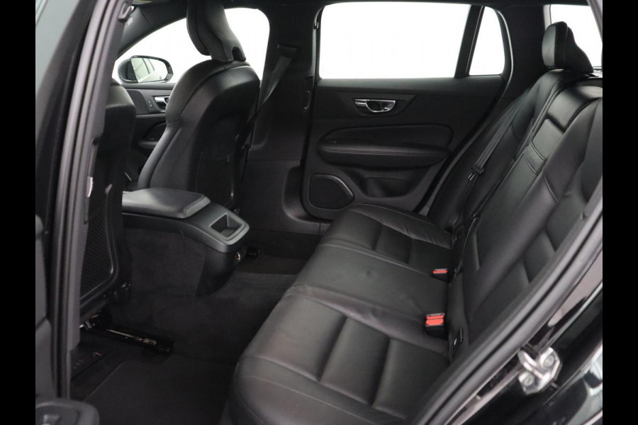 Volvo V60 2.0 T4 Inscription | Leder | Stoelverwarming | Adaptive cruise | Carplay | Camera | Navigatie | Full LED | Side Assist | Climate control | Parkeerhulp | Bluetooth | Origineel NL
