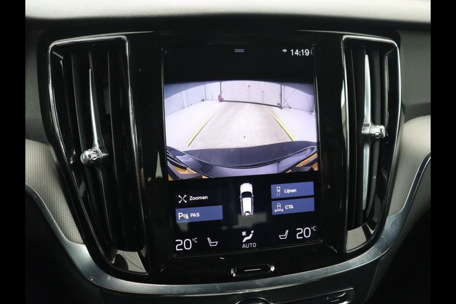 Volvo V60 2.0 T4 Inscription | Leder | Stoelverwarming | Adaptive cruise | Carplay | Camera | Navigatie | Full LED | Side Assist | Climate control | Parkeerhulp | Bluetooth | Origineel NL