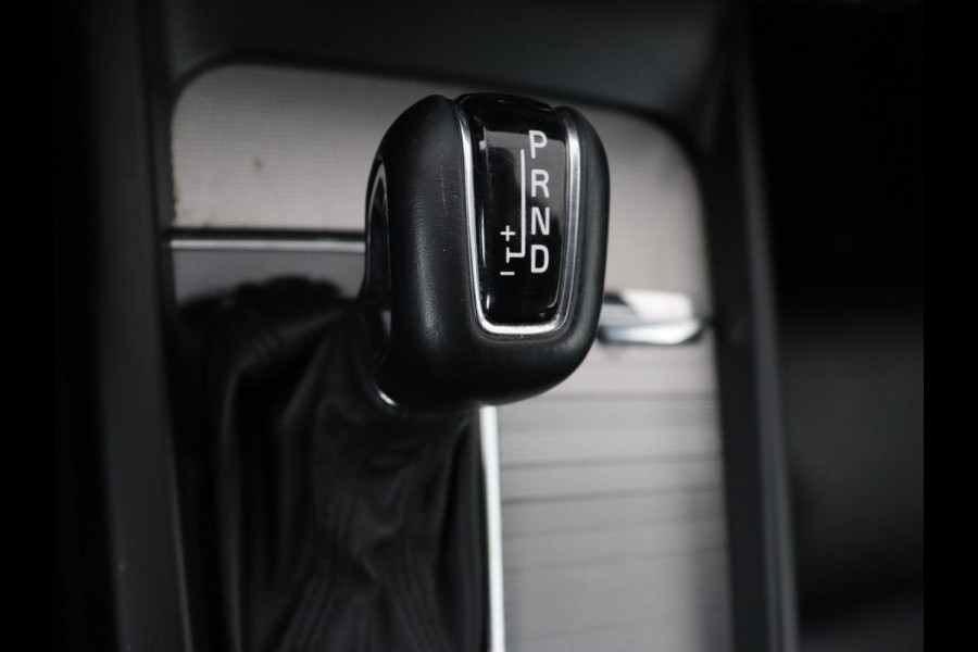 Volvo V60 2.0 T4 Inscription | Leder | Stoelverwarming | Adaptive cruise | Carplay | Camera | Navigatie | Full LED | Side Assist | Climate control | Parkeerhulp | Bluetooth | Origineel NL