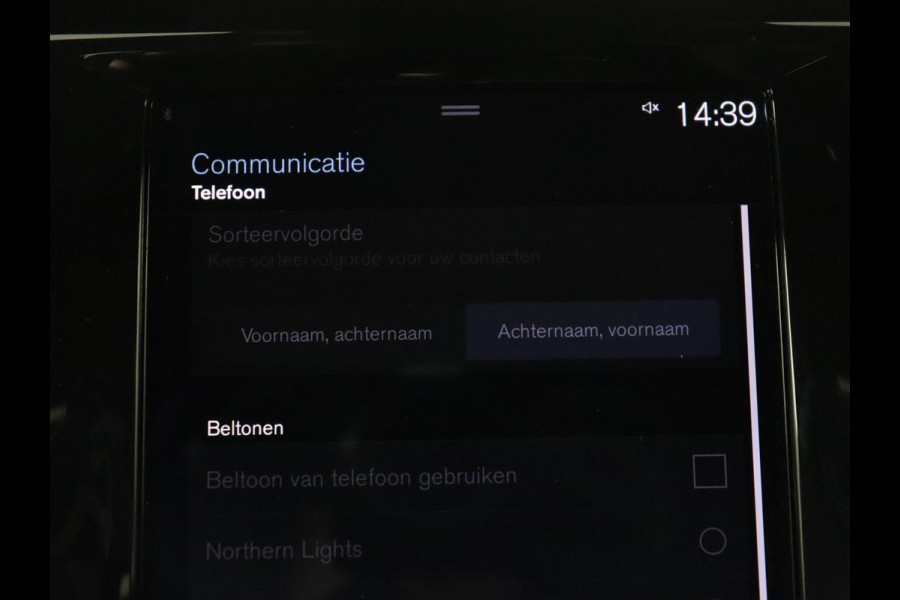 Volvo V60 2.0 T4 Inscription | Leder | Stoelverwarming | Adaptive cruise | Carplay | Camera | Navigatie | Full LED | Side Assist | Climate control | Parkeerhulp | Bluetooth | Origineel NL