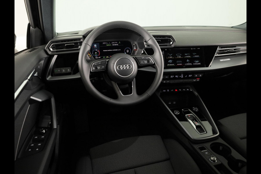Audi A3 Sportback Pro Line 40 TFSI e 204 pk | Assis.pak Driving+Parking plus | Led v+a, dyna. knipper. achter | Sportstoelen zwarte stof | Stoelverwarming voor |