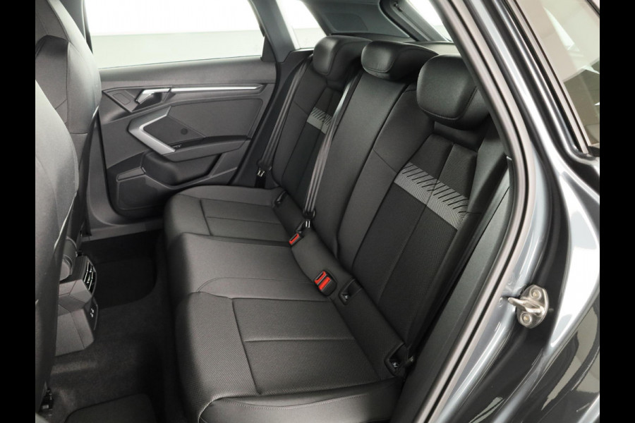 Audi A3 Sportback Pro Line 40 TFSI e 204 pk | Assis.pak Driving+Parking plus | Led v+a, dyna. knipper. achter | Sportstoelen zwarte stof | Stoelverwarming voor |