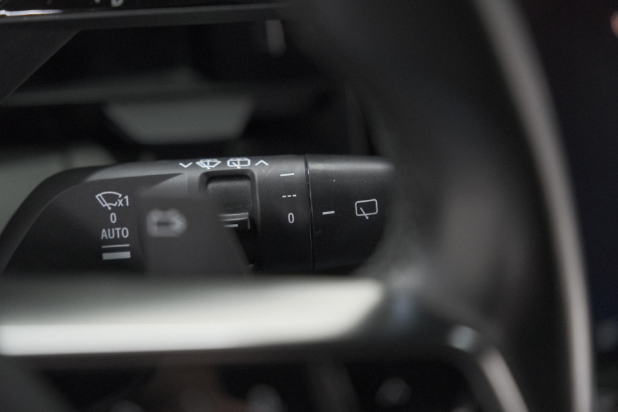 Renault Mégane E-Tech EV60 Optimum Charge Iconic | 360 Camera | Harman Kardon | Stoelmassage | Dodehoekdetectie