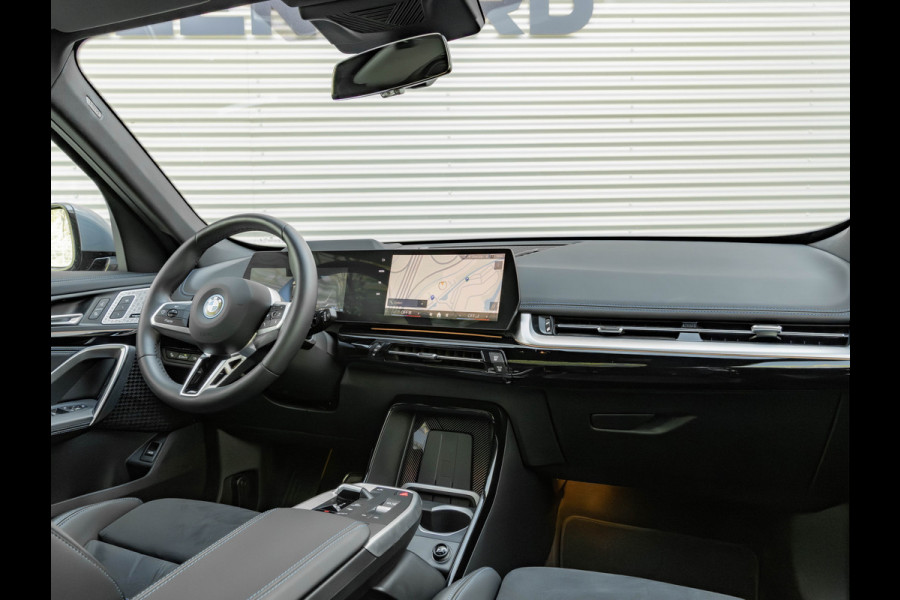 BMW X1 xDrive30e M-Sport Pro - M-Zetels - Full-Option - NP76.000
