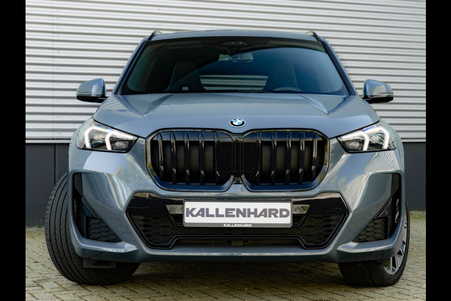 BMW X1 xDrive30e M-Sport Pro - M-Zetels - Full-Option - NP76.000