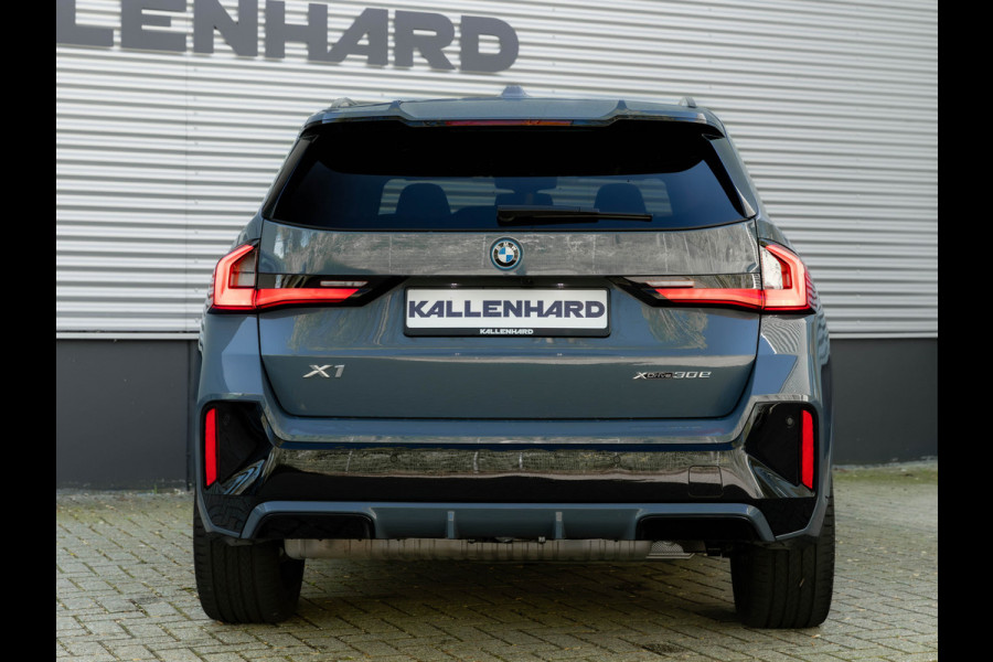 BMW X1 xDrive30e M-Sport Pro - M-Zetels - Full-Option - NP76.000
