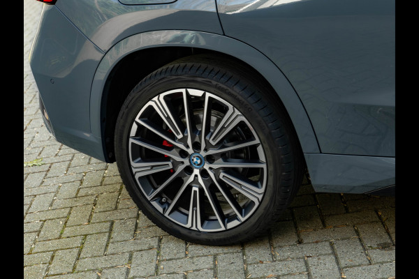 BMW X1 xDrive30e M-Sport Pro - M-Zetels - Full-Option - NP76.000