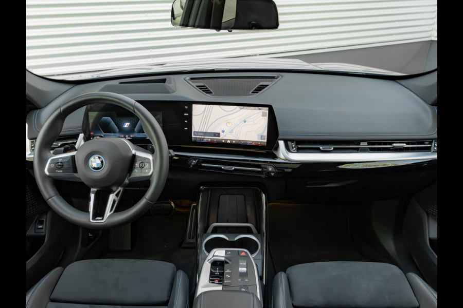 BMW X1 xDrive30e M-Sport Pro - M-Zetels - Full-Option - NP76.000