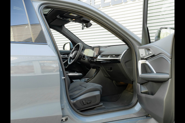 BMW X1 xDrive30e M-Sport Pro - M-Zetels - Full-Option - NP76.000