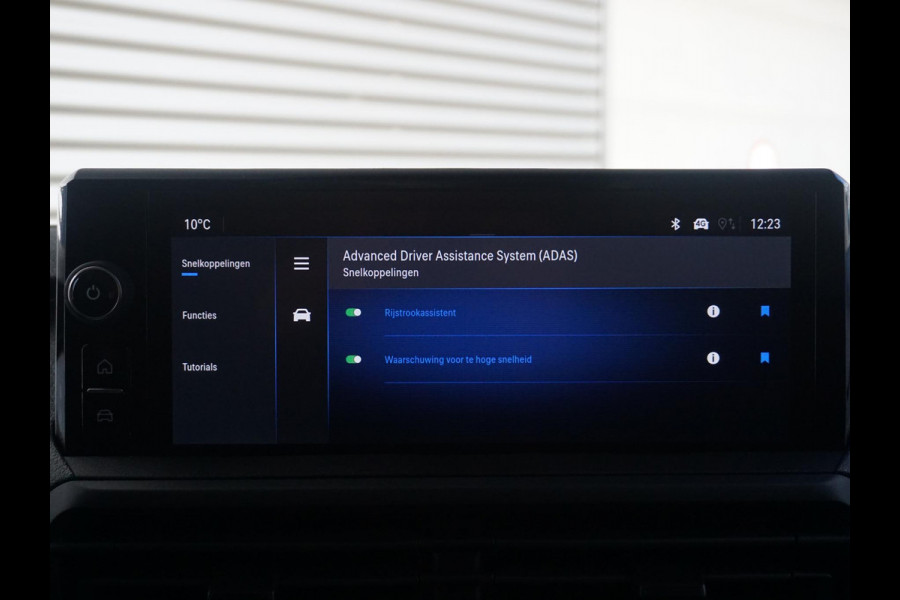 Opel Vivaro Electric L3 75 kWh | tot 8 jaar garantie | Apple Carplay | achteruitrijcamera | Comfort tussenschot | RAL1032