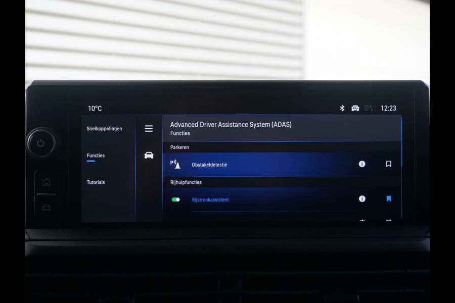 Opel Vivaro Electric L3 75 kWh | tot 8 jaar garantie | Apple Carplay | achteruitrijcamera | Comfort tussenschot | RAL1032