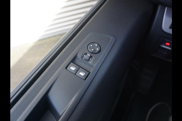Opel Vivaro Electric L3 75 kWh | tot 8 jaar garantie | Apple Carplay | achteruitrijcamera | Comfort tussenschot | RAL1032