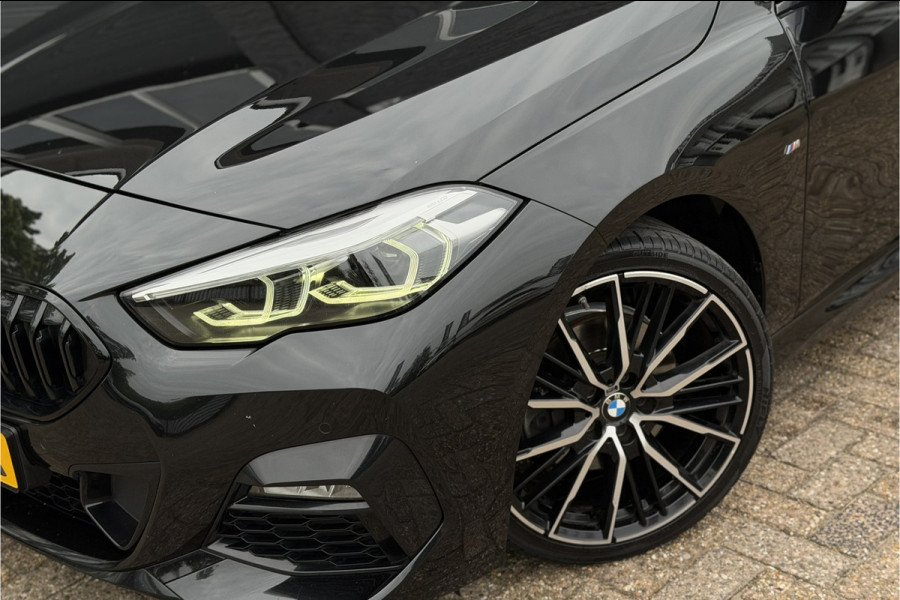 BMW 2 Serie 218i Gran Coupé M-Sport | Head-Up | 19" | Stoelverwarming | LED | DAB