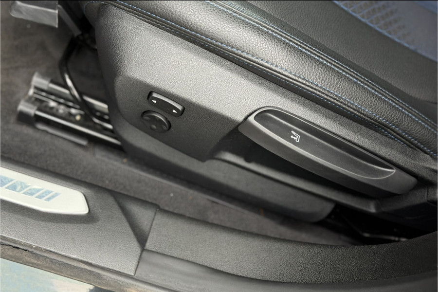 BMW 2 Serie 218i Gran Coupé M-Sport | Head-Up | 19" | Stoelverwarming | LED | DAB
