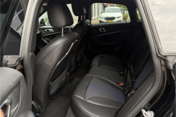 BMW 2 Serie 218i Gran Coupé M-Sport | Head-Up | 19" | Stoelverwarming | LED | DAB