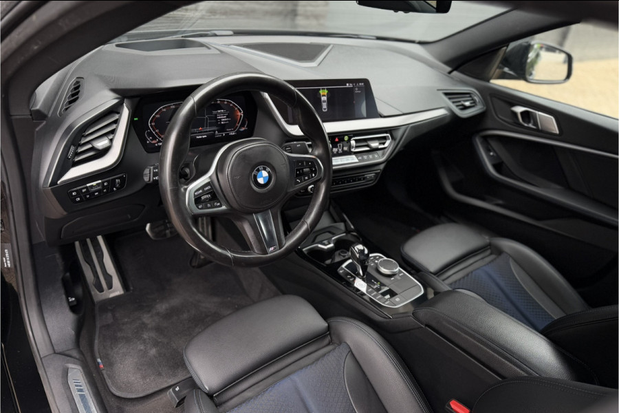 BMW 2 Serie 218i Gran Coupé M-Sport | Head-Up | 19" | Stoelverwarming | LED | DAB