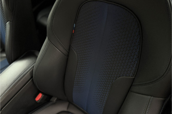 BMW 2 Serie 218i Gran Coupé M-Sport | Head-Up | 19" | Stoelverwarming | LED | DAB