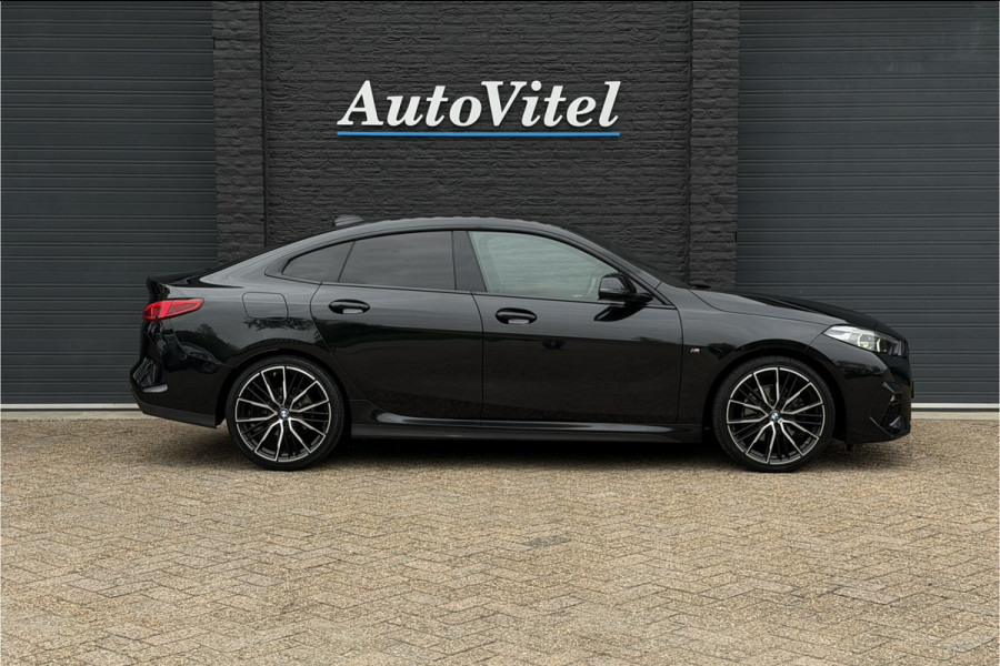 BMW 2 Serie 218i Gran Coupé M-Sport | Head-Up | 19" | Stoelverwarming | LED | DAB
