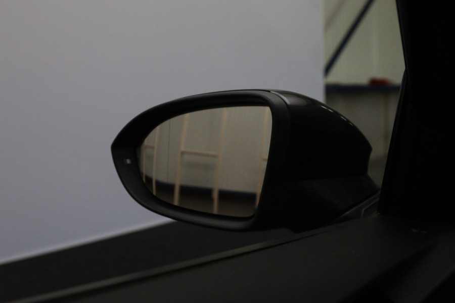 Volkswagen ID.3 Pro S 77 kWh 204 PK, SOH 94%, Winterpakket, Leder-Alcantara, Adap. Cruise Control
