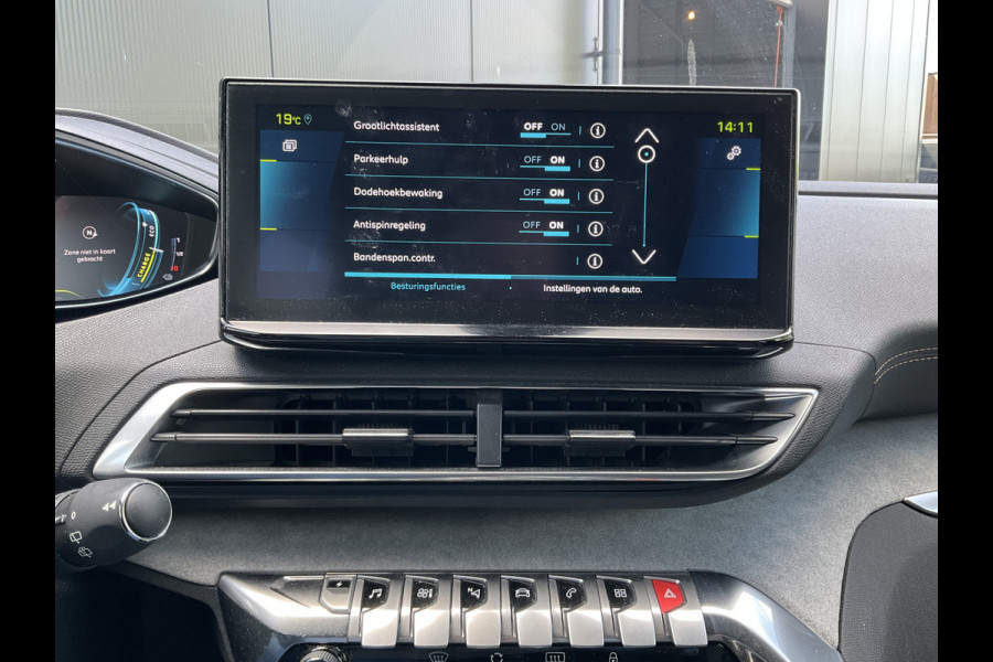Peugeot 3008 1.6 HYbrid 225 GT Plug-in Carplay Camera Focal PHEV Trekhaak (tegen meerprijs)