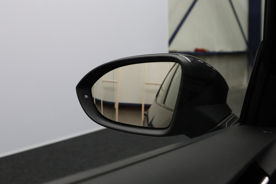 Volkswagen ID.3 Life 58 kWh Pro 204 PK, SOH 91%, Winterpakket, Carplay, Navigatie