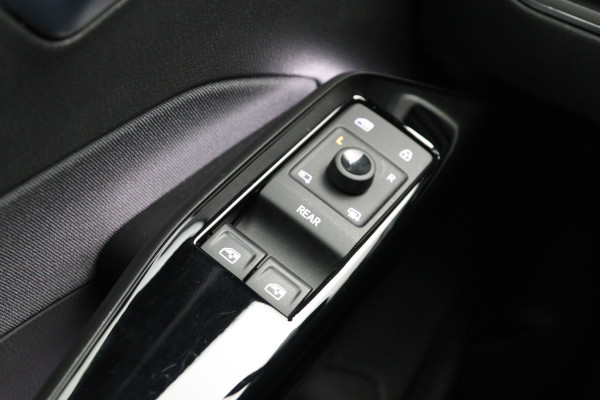 Volkswagen ID.3 Life 58 kWh Pro 204 PK, SOH 91%, Winterpakket, Carplay, Navigatie