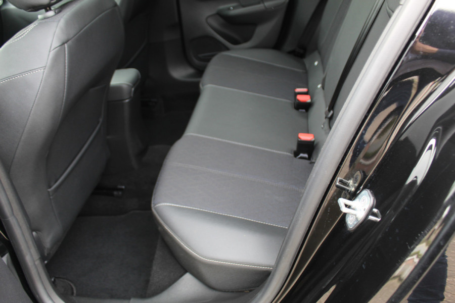 Opel Corsa 1.2 GS Line Climate control , Stoel en Stuur verwarming, Panoramadak Cruise control , Camera, Parkeersensoren voor + achter