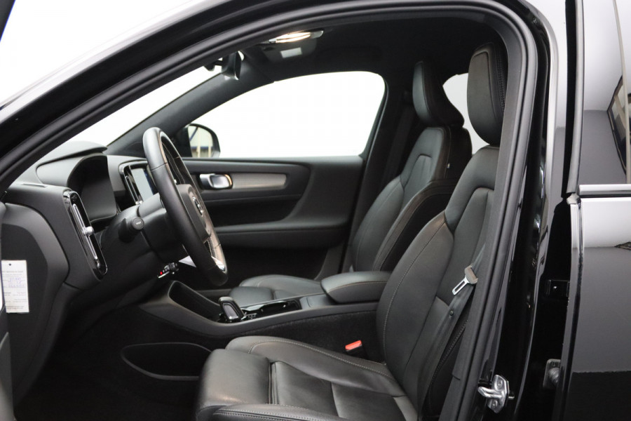 Volvo XC40 Recharge P8 408 PK AWD R-Design, SOH 91%, Leder, H/K Sound, Memory