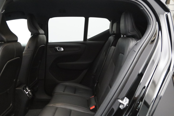 Volvo XC40 Recharge P8 408 PK AWD R-Design, SOH 91%, Leder, H/K Sound, Memory