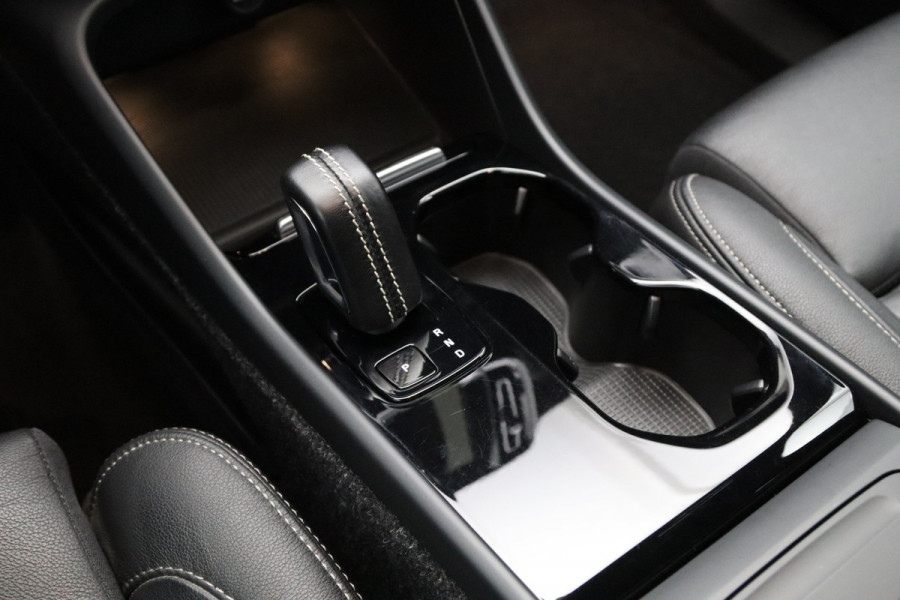 Volvo XC40 Recharge P8 408 PK AWD R-Design, SOH 91%, Leder, H/K Sound, Memory