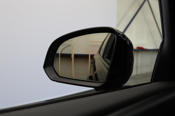 Volvo XC40 Recharge P8 408 PK AWD R-Design, SOH 91%, Leder, H/K Sound, Memory