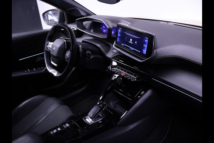 Peugeot 208 1.2 PureTech GT-Line Sport (PANORAMADAK,APPLE CARPLAY,NAVI,CAMERA,360 VIEW,CLIMATE,CRUISE,LED,SPORTSTOELEN,LM VELGEN)
