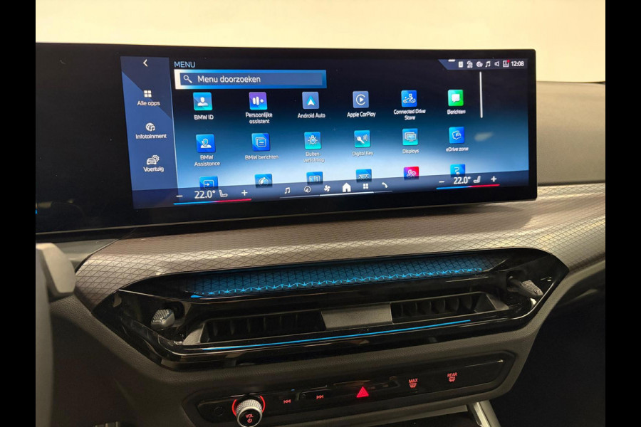 BMW 3-serie 330e*Plug-in Hybride*Automaat*M-Pakket*Stoelverwarming*Head-Up*Leder*Camera*