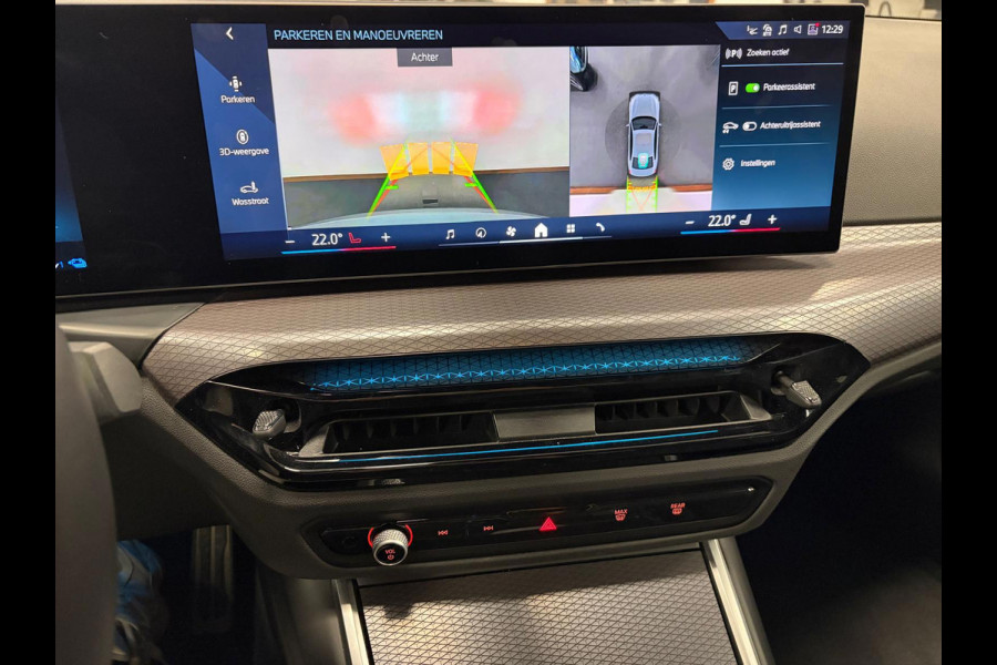 BMW 3-serie 330e*Plug-in Hybride*Automaat*M-Pakket*Stoelverwarming*Head-Up*Leder*Camera*