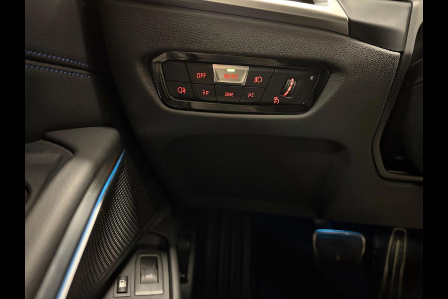 BMW 3-serie 330e*Plug-in Hybride*Automaat*M-Pakket*Stoelverwarming*Head-Up*Leder*Camera*