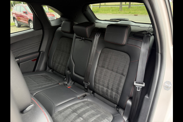 Ford Kuga 2.5 HEV ST-Line X Automaat Camera / Keyless / Trekhaak (1.600 KG) / B&O / Winterpakket