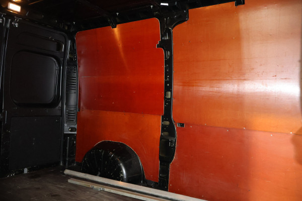 Peugeot Boxer 2.2 BlueHDi 180pk Automaat Glasresteel