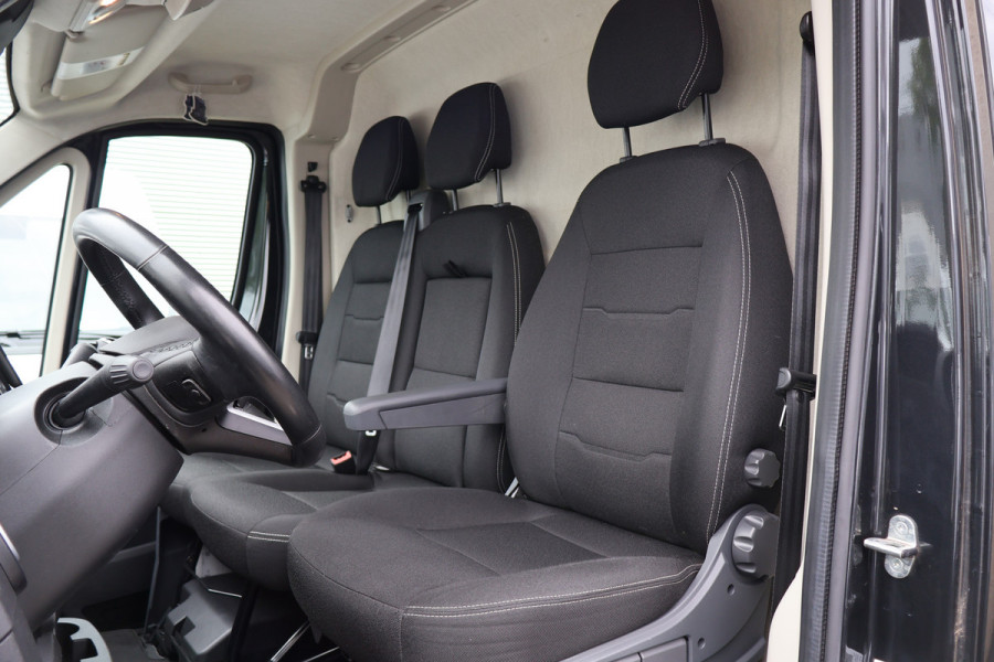 Peugeot Boxer 2.2 BlueHDi 180pk Automaat Glasresteel