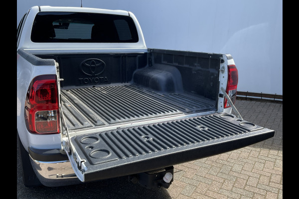 Toyota Hilux 2.4 D-4D-F Netto export 19000 Ex/Ex Trekhaak(3200kg) Double Cab Professional