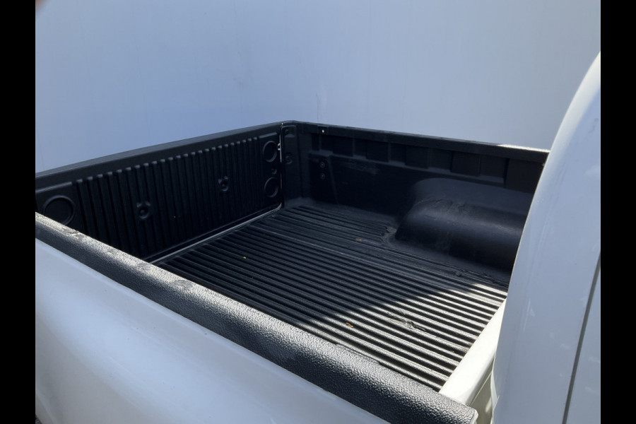 Toyota Hilux 2.4 D-4D-F Netto export 19000 Ex/Ex Trekhaak(3200kg) Double Cab Professional