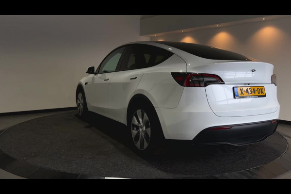 Tesla Model Y RWD 58 kWh | Leder Interieur | Houten afwerking | Verwarmde stoelen en stuur |  Soh (batterijcheck) Waarde 95,1 %