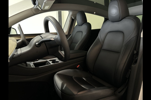 Tesla Model Y RWD 58 kWh | Leder Interieur | Houten afwerking | Verwarmde stoelen en stuur |  Soh (batterijcheck) Waarde 95,1 %