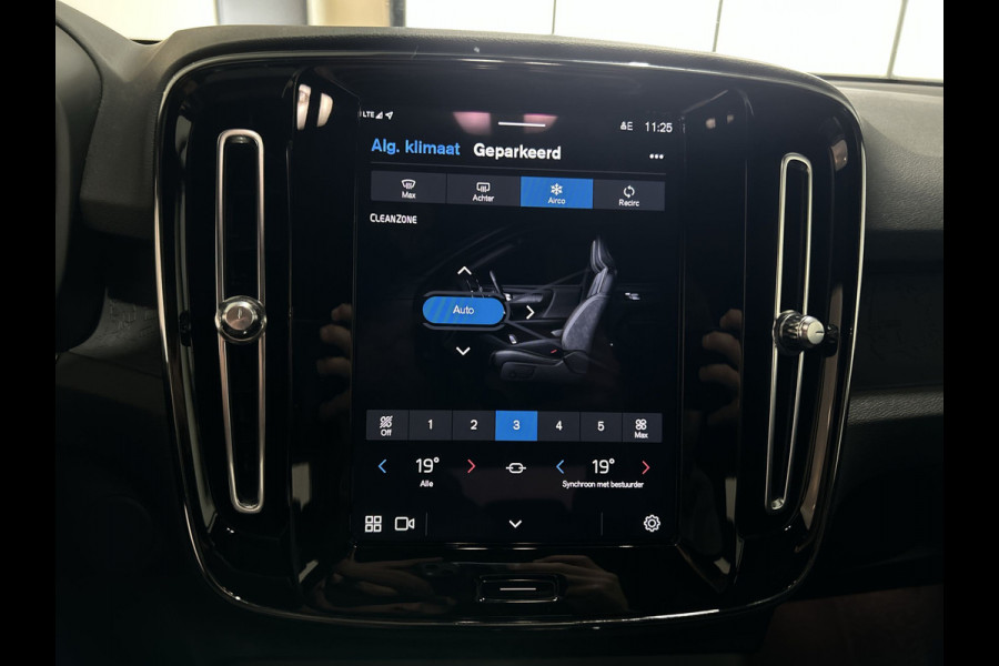 Volvo XC40 Recharge Core | Achteruitrijcamera | Carplay |  Soh (batterijcheck) Waarde 92,4 %