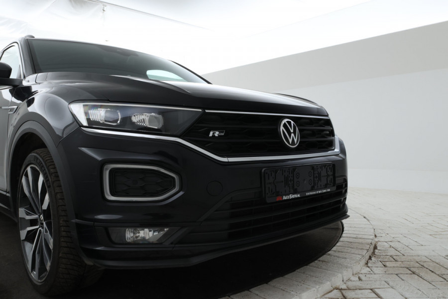 Volkswagen T-Roc 1.0 TSI R-Line Virtual, Navigatie, Apple carplay, Climate,
