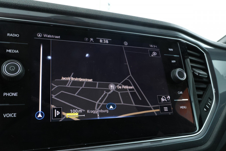 Volkswagen T-Roc 1.0 TSI R-Line Virtual, Navigatie, Apple carplay, Climate,