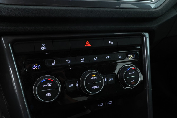 Volkswagen T-Roc 1.0 TSI R-Line Virtual, Navigatie, Apple carplay, Climate,