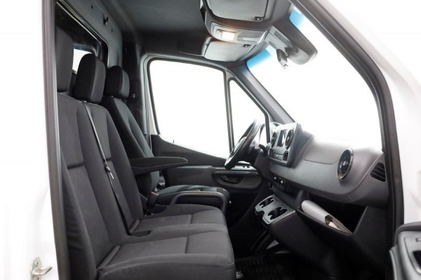 Mercedes-Benz Sprinter 319 CDI 3.0 V6 190pk E6 L2H2 7G Automaat LED/Camera/Trekhaak 3500kg 02-2019