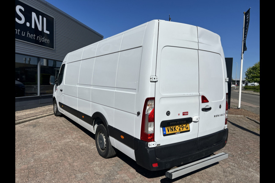 Renault Master T35 2.3 dCi 130 L4H2 EL