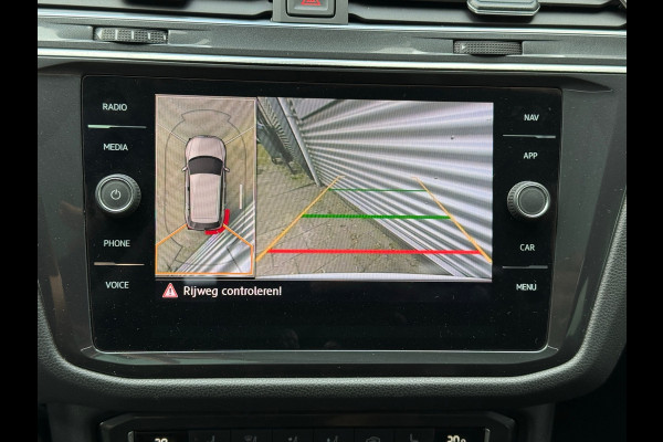 Volkswagen Tiguan Allspace 1.5 TSI Highline l Pano l Virtual l Trekhaak l Navi l Climate l Volleder l